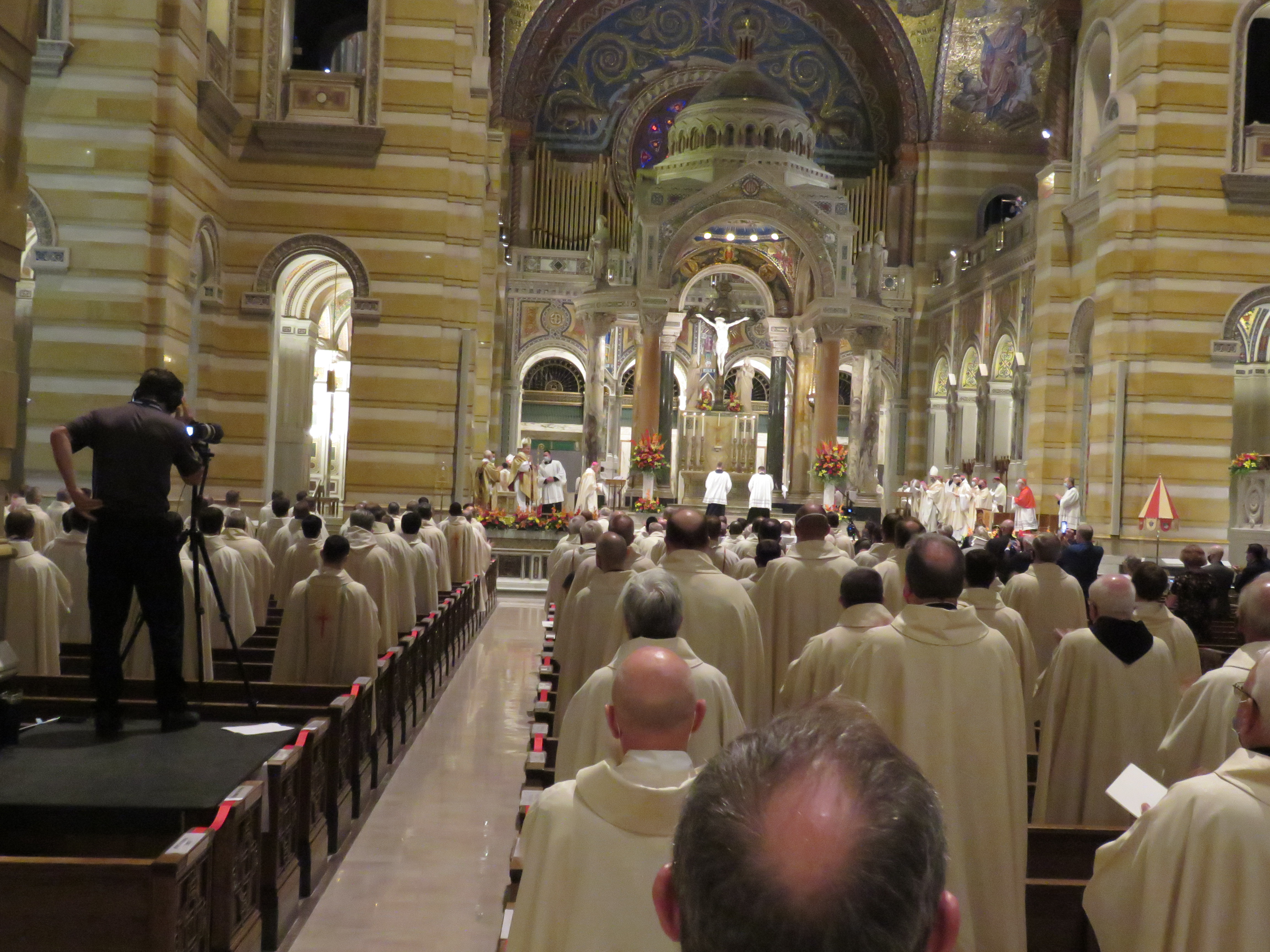 IMG_0838August 24-25 – Installation of  Archbishop Rozanski at the Cathedral Basilica of Saint Louis.